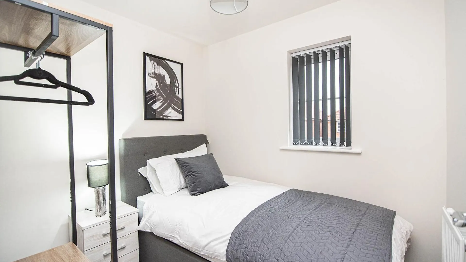 Solid Mirror Modern Riverside Home, Doncaster Wielka Brytania