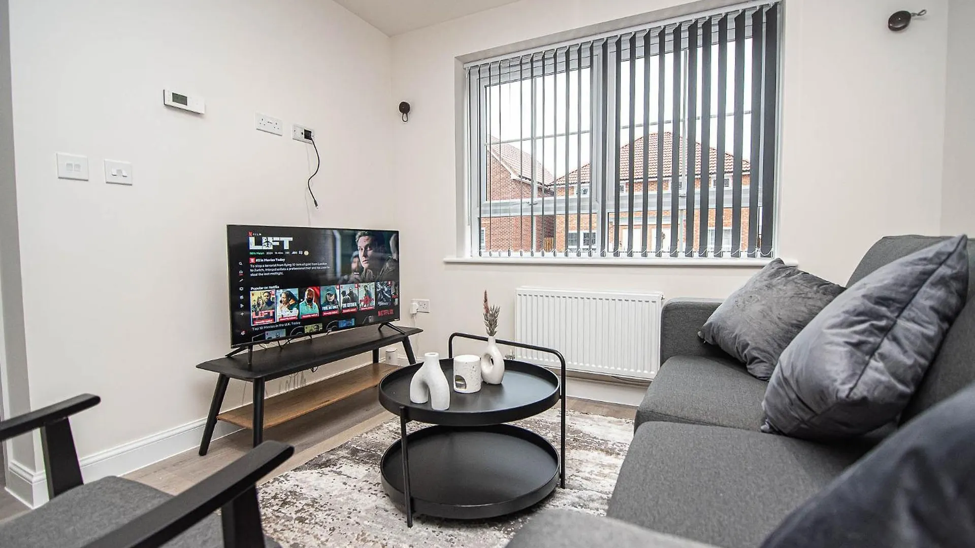 Solid Mirror Modern Riverside Home, Doncaster location
